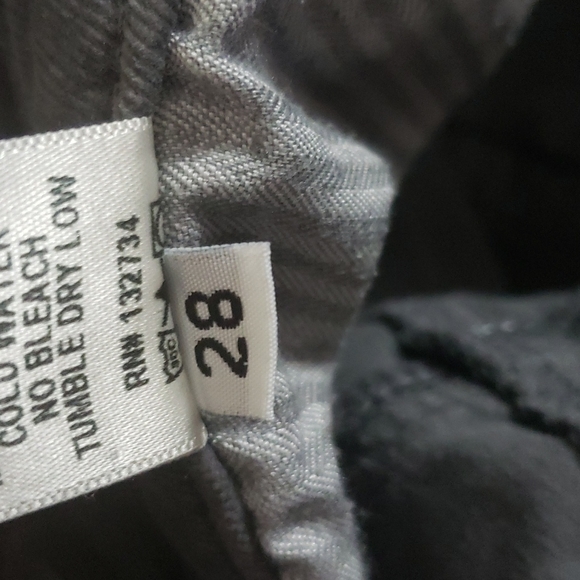 BELLA DAHL Charcoal Low Rise Corduroy Skinny Leg Jeans sz 28 Women's Cords Pants - Picture 7 of 7